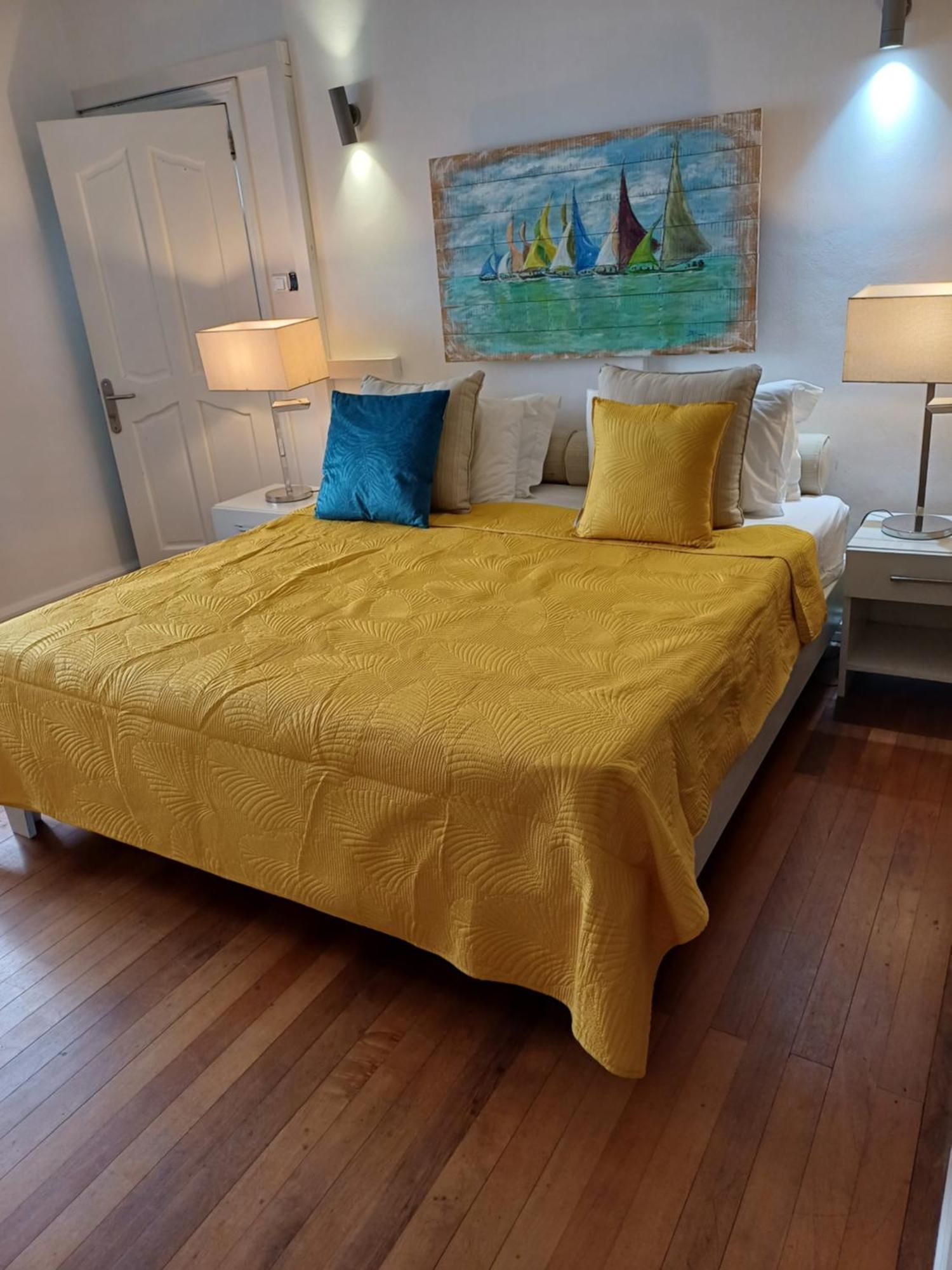 Explora Prestige Bed & Breakfast Блу Бей Екстериор снимка